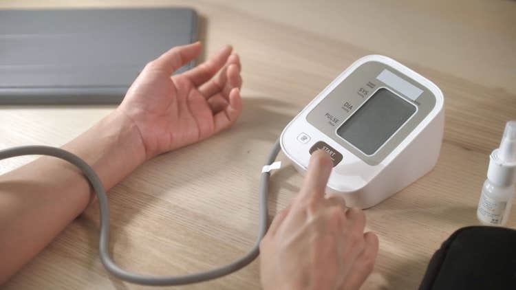 Blood pressure monitor